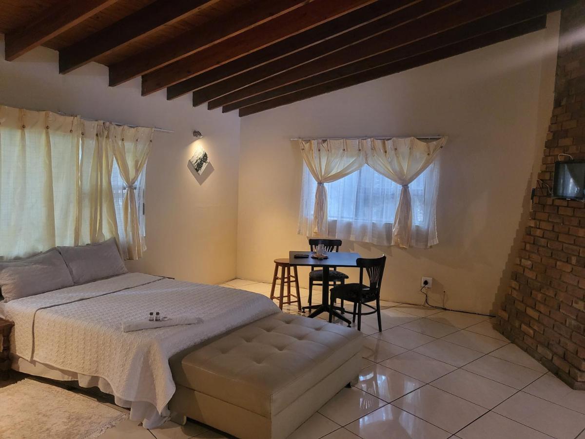 Albatrossways Lodge Sandton Dış mekan fotoğraf