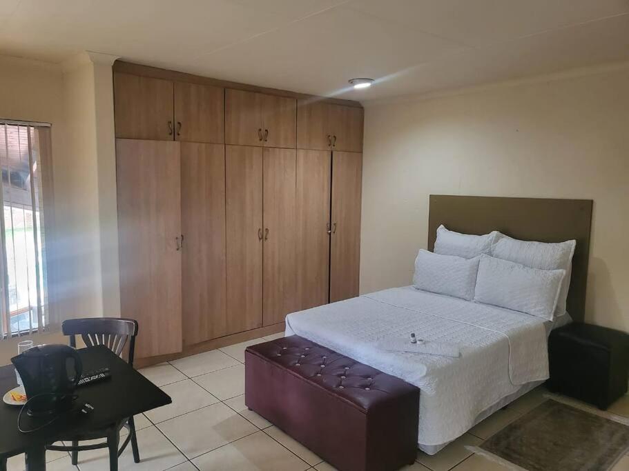 Albatrossways Lodge Sandton Dış mekan fotoğraf