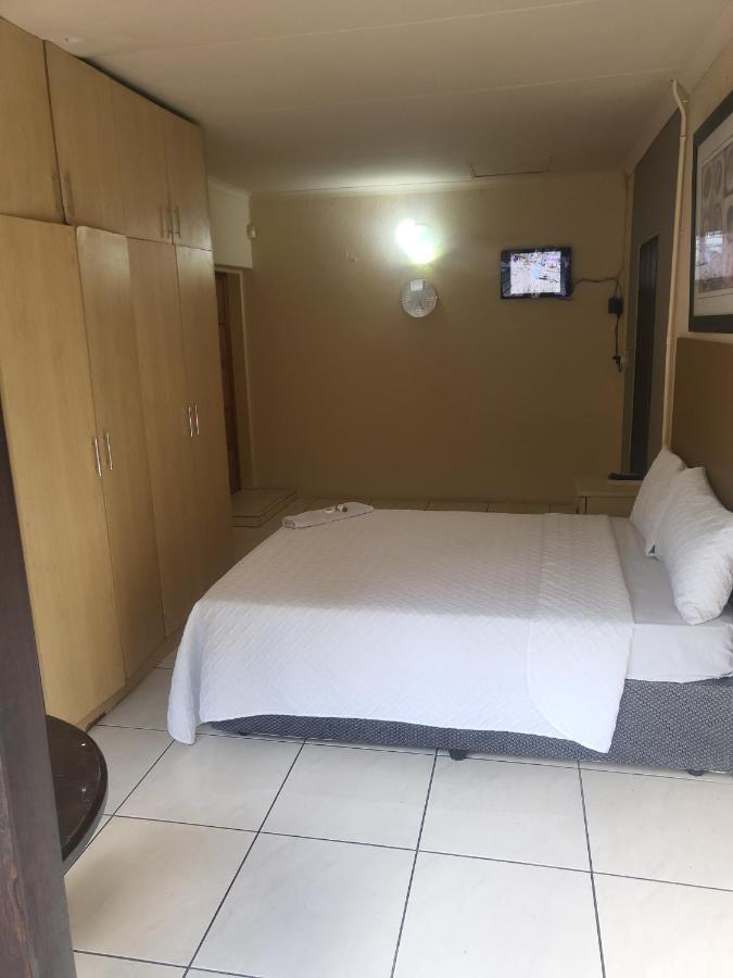 Albatrossways Lodge Sandton Dış mekan fotoğraf