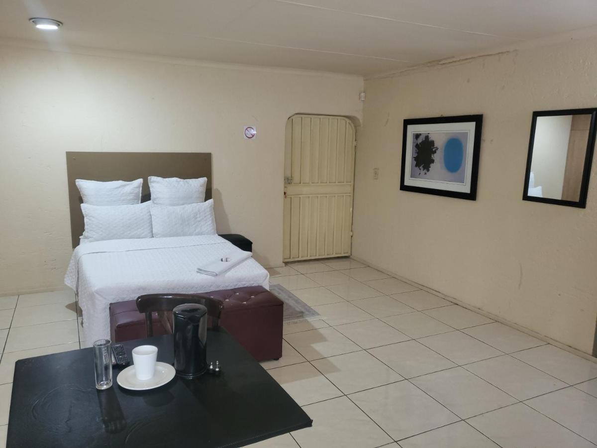 Albatrossways Lodge Sandton Dış mekan fotoğraf