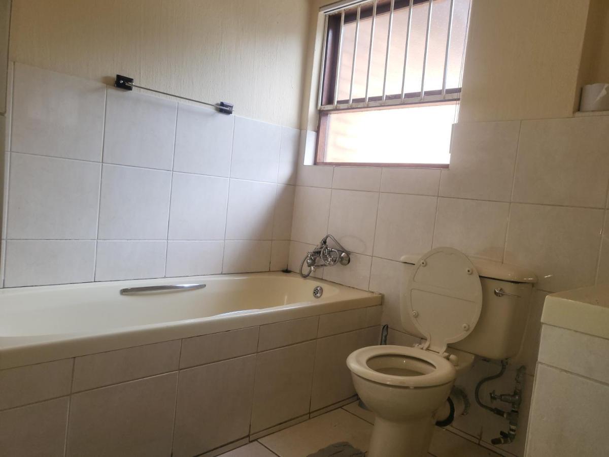 Albatrossways Lodge Sandton Dış mekan fotoğraf