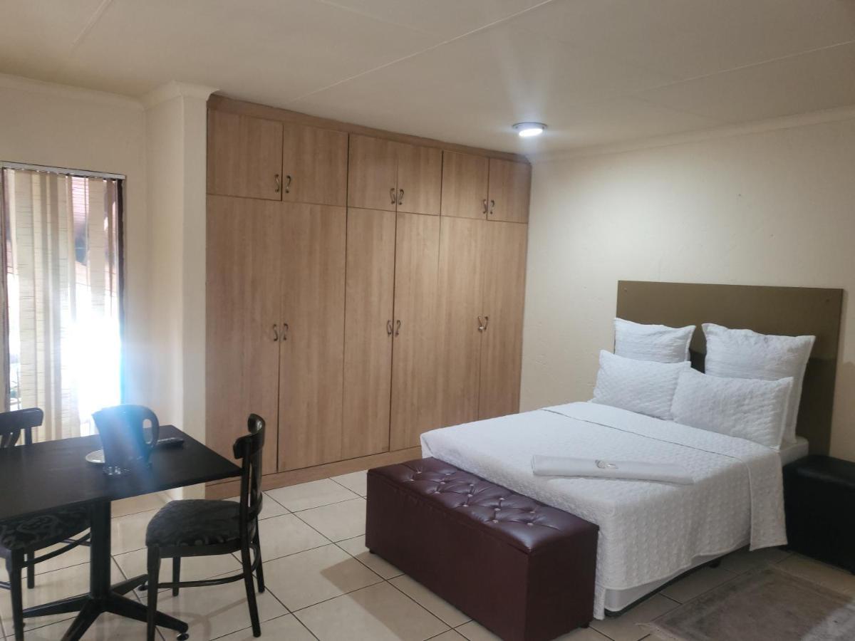 Albatrossways Lodge Sandton Dış mekan fotoğraf